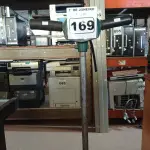 LOTE 169 - 01 ENCERADEIRA INDUSTRIAL MARCA BANDEIRANTE. (NO ESTADO) ATENÇÃO! FAZER A VISITAÇÃO ANTES DE ARREMATAR, NÃO SABEMOS SE FUNCIONA. LEILÃO NÃO TEM GARANTIA E NEM DEVOLUÇÃO, SUJEITO A POSSÍVEIS AVARIAS VISÍVEIS/OCULTAS E/OU AUSÊNCIA DE COMPONENTES.