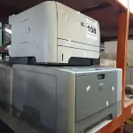 LOTE 108 - 03 IMPRESSORAS MARCAS HP SENDO 02 LASERJET 2420 E 01 LASERJET P2055DN. (NO ESTADO) ATENÇÃO! FAZER A VISITAÇÃO ANTES DE ARREMATAR, NÃO SABEMOS SE FUNCIONA. LEILÃO NÃO TEM GARANTIA E NEM DEVOLUÇÃO, SUJEITO A POSSÍVEIS AVARIAS VISÍVEIS/OCULTAS E/OU AUSÊNCIA DE COMPONENTES.