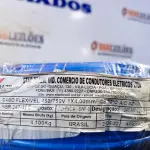 LOTE 155 - 01 ROLO DE CABO FLEXÍVEL 100M 1X4MM NA COR AZUL(NOVO). (NO ESTADO) ATENÇÃO! FAZER A VISITAÇÃO ANTES DE ARREMATAR, NÃO SABEMOS SE FUNCIONA. LEILÃO NÃO TEM GARANTIA E NEM DEVOLUÇÃO, SUJEITO A POSSÍVEIS AVARIAS VISÍVEIS/OCULTAS E/OU AUSÊNCIA DE COMPONENTES.