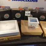 LOTE 138 - 01 LOTE COM VÁRIAS LUMINÁRIAS DE EMBUTIR. (NO ESTADO) ATENÇÃO! FAZER A VISITAÇÃO ANTES DE ARREMATAR, NÃO SABEMOS SE FUNCIONA. LEILÃO NÃO TEM GARANTIA E NEM DEVOLUÇÃO, SUJEITO A POSSÍVEIS AVARIAS VISÍVEIS/OCULTAS E/OU AUSÊNCIA DE COMPONENTES.