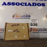 LOTE 030 - 08 BATERIAS PARA RÁDIO COMUNICADOR MODELO BF P-118. (NO ESTADO) ATENÇÃO! FAZER A VISITAÇÃO ANTES DE ARREMATAR, NÃO SABEMOS SE FUNCIONA. LEILÃO NÃO TEM GARANTIA E NEM DEVOLUÇÃO, SUJEITO A POSSÍVEIS AVARIAS VISÍVEIS/OCULTAS E/OU AUSÊNCIA DE COMPONENTES.