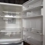 LOTE 007 - 01 REFRIGERADOR FROST FREE INVERSE BRASTEMP 220V. MODELO: BRE57ABBNA00. (REFRIGERATOR) (NO ESTADO) AV9789B