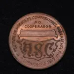LOTE 006 - LOTE 6 – MEDALHAS CULTURA E LAZER 	MEDALHA	OBSERVAÇÕES 1.		Monumento a Tiradentes. 1927 Gravador: Jose Peon	Acobreada - envelope da Coleção Júlio Estrella Moreira 2.		1ª Exposição da Sociedade Paranaense de Arqueologia.1931.  Gravador: Jose Peon	Acobreada - envelope da Coleção Júlio Estrella Moreira 3.		1ª Exposição da Sociedade Paranaense de Arqueologia.1931.  Gravador: Jose Peon	Dourada - envelope da Coleção Júlio Estrella Moreira 4.		6° Concurso de Fotografia – Foto Clube do Paraná. 1943 – Gravador: Mueller	Acobreada - envelope da Coleção Júlio Estrella Moreira 5.		Exposição Filatélica Sulbrasileira – Sulbrape. 1949 Gravador: Jose Peon	Prova de Cunho, dourada. 6.		Exposição Filatélica Sulbrasileira – Sulbrape. 1949 Gravador: Jose Peon	Dourada - envelope da Coleção Júlio Estrella Moreira 7.		Sociedade Rio Branco 70 anos. 1954	Prova de Cunho - Dourada 8.		Sociedade Rio Branco 70 anos. 1954	Prova de Cunho - Dourada 9.		1° Festival de Música de Compositores Paranaenses - Aquibadan Sociedade Cultural.1963 Gravadores: José Peon e José Tortatto.