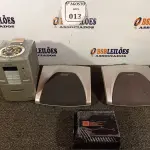 LOTE 013 - 01 APARELHO DE SOM COM 02 CAIXAS MARCA SONY E 01 FONTE DIGITAL (NO ESTADO) ATENÇÃO! FAZER A VISITAÇÃO ANTES DE ARREMATAR, NÃO SABEMOS SE FUNCIONA. LEILÃO NÃO TEM GARANTIA E NEM DEVOLUÇÃO, SUJEITO A POSSÍVEIS AVARIAS VISÍVEIS/OCULTAS E/OU AUSÊNCIA DE COMPONENTES.