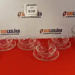 LOTE 030 - 01 TIGELA COM 06 PRATOS DE SOBREMESA E 06 BOLIS DESENHO DE FOLHAS. (NO ESTADO EM QUE SE ENCONTRA) ATENÇÃO! FAZER A VISITAÇÃO ANTES DE ARREMATAR, NÃO SABEMOS SE FUNCIONA. LEILÃO NÃO TEM GARANTIA E NEM DEVOLUÇÃO, SUJEITO A POSSÍVEIS AVARIAS VISÍVEIS/OCULTAS E/OU AUSÊNCIA DE COMPONENTES.  