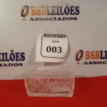 LOTE 003 - 01 CAIXINHA DE VIDRO COM TAMPA. (NO ESTADO EM QUE SE ENCONTRA) ATENÇÃO! FAZER A VISITAÇÃO ANTES DE ARREMATAR, NÃO SABEMOS SE FUNCIONA. LEILÃO NÃO TEM GARANTIA E NEM DEVOLUÇÃO, SUJEITO A POSSÍVEIS AVARIAS VISÍVEIS/OCULTAS E/OU AUSÊNCIA DE COMPONENTES.  