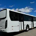 LOTE 005 - 01 ÔNIBUS CAIO APACHE VIP III, ANO 2013/2014, 42 LUGARES MERCEDES 1721 EURO5, PNEUS NOVOS, 2024 QUITADO, BAIXA QUILOMETRAGEM, REVISÕES EM DIA, ESTADO DE NOVO, VEÍCULO A PRONTA ENTREGA. SÓ DE BRASÍLIA – DF (NO ESTADO),