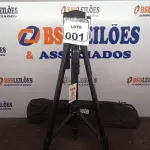 LOTE 001 - 01 TRIPÉ PARA CÂMERA MARCA TOMATE MTG-3016. (NO ESTADO) ATENÇÃO! FAZER A VISITAÇÃO ANTES DE ARREMATAR, NÃO SABEMOS SE FUNCIONA. LEILÃO NÃO TEM GARANTIA E NEM DEVOLUÇÃO, SUJEITO A POSSÍVEIS AVARIAS VISÍVEIS/OCULTAS E/OU AUSÊNCIA DE COMPONENTES.