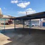 01 CASA DE ESQUINA NA QR 405 CONJUNTO 9 LOTE 8 COM SALA, COZINHA, BANHEIRO SOCIAL, 03 QUARTOS, SENDO 01 SUÍTE, ÁREA DE SERVIÇO COBERTA ,GARAGEM E 01 LOJA COM BANHEIRO. SAMAMBAIA NORTE - DF, ÁREA DO LOTE 149,50 M², ÁREA CONSTRUÍDA 176,12 M², 405 CONJUNTO 9 LOTE 8 - SAMAMBAIA NORTE - DF, ÁREA DO LOTE 149,50 M², ÁREA CONSTRUÍDA 176,12 M², MATRÍCULA Nº. 163299 (NO ESTADO) (VISITAÇÃO AGENDAR 61-9445-2031 WHATSAPP) (IPTU 2025 PAGO)