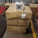 05 CAIXAS COM 09 LUMINÁRIAS SPOT DE EMBUTIR QUADRADO FOCUS 30 A BRANCO FOSCO. (NO ESTADO) ATENÇÃO! FAZER A VISITAÇÃO ANTES DE ARREMATAR, NÃO SABEMOS SE FUNCIONA, LEILÃO NÃO TEM GARANTIA E NEM DEVOLUÇÃO, SUJEITO A POSSÍVEIS AVARIAS VISÍVEIS/OCULTAS E/OU AUSÊNCIA DE COMPONENTES.