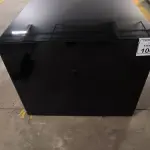 01 MESA DE CENTRO EM DESIGNER CÚBICO ESPELHADA ESCURO. (NO ESTADO) ATENÇÃO! FAZER A VISITAÇÃO ANTES DE ARREMATAR, NÃO SABEMOS SE FUNCIONA, LEILÃO NÃO TEM GARANTIA E NEM DEVOLUÇÃO, SUJEITO A POSSÍVEIS AVARIAS VISÍVEIS/OCULTAS E/OU AUSÊNCIA DE COMPONENTES.