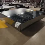 01 MESA DE CENTRO QUADRADA ESPELHADA.  (NO ESTADO) ATENÇÃO! FAZER A VISITAÇÃO ANTES DE ARREMATAR, NÃO SABEMOS SE FUNCIONA, LEILÃO NÃO TEM GARANTIA E NEM DEVOLUÇÃO, SUJEITO A POSSÍVEIS AVARIAS VISÍVEIS/OCULTAS E/OU AUSÊNCIA DE COMPONENTES.