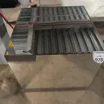 01 MESA DE CENTRO EM DESIGNER CÚBICO ESPELHADA. (NO ESTADO) ATENÇÃO! FAZER A VISITAÇÃO ANTES DE ARREMATAR, NÃO SABEMOS SE FUNCIONA, LEILÃO NÃO TEM GARANTIA E NEM DEVOLUÇÃO, SUJEITO A POSSÍVEIS AVARIAS VISÍVEIS/OCULTAS E/OU AUSÊNCIA DE COMPONENTES.