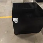01 MESA DE CENTRO EM DESIGNER CÚBICO ESPELHADA ESCURO. (NO ESTADO) ATENÇÃO! FAZER A VISITAÇÃO ANTES DE ARREMATAR, NÃO SABEMOS SE FUNCIONA, LEILÃO NÃO TEM GARANTIA E NEM DEVOLUÇÃO, SUJEITO A POSSÍVEIS AVARIAS VISÍVEIS/OCULTAS E/OU AUSÊNCIA DE COMPONENTES.