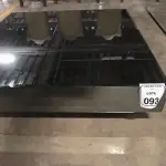 01 MESA DE CENTRO QUADRADA ESPELHADA. (NO ESTADO) ATENÇÃO! FAZER A VISITAÇÃO ANTES DE ARREMATAR, NÃO SABEMOS SE FUNCIONA, LEILÃO NÃO TEM GARANTIA E NEM DEVOLUÇÃO, SUJEITO A POSSÍVEIS AVARIAS VISÍVEIS/OCULTAS E/OU AUSÊNCIA DE COMPONENTES.