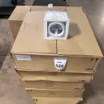 05 CAIXAS COM 09 LUMINÁRIAS SPOT DE EMBUTIR QUADRADO FOCUS 30 A BRANCO FOSCO. (NO ESTADO) ATENÇÃO! FAZER A VISITAÇÃO ANTES DE ARREMATAR, NÃO SABEMOS SE FUNCIONA, LEILÃO NÃO TEM GARANTIA E NEM DEVOLUÇÃO, SUJEITO A POSSÍVEIS AVARIAS VISÍVEIS/OCULTAS E/OU AUSÊNCIA DE COMPONENTES.