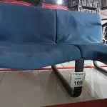 01 POLTRONA DE 02 LUGARES. (NO ESTADO) ATENÇÃO! FAZER A VISITAÇÃO ANTES DE ARREMATAR, NÃO SABEMOS SE FUNCIONA, LEILÃO NÃO TEM GARANTIA E NEM DEVOLUÇÃO, SUJEITO A POSSÍVEIS AVARIAS VISÍVEIS/OCULTAS E/OU AUSÊNCIA DE COMPONENTES.