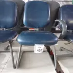 02 CADEIRAS COM PÉS FIXOS E 01 CADEIRA DE ESCRITÓRIO GIRATÓRIA. (NO ESTADO) ATENÇÃO! FAZER A VISITAÇÃO ANTES DE ARREMATAR, NÃO SABEMOS SE FUNCIONA, LEILÃO NÃO TEM GARANTIA E NEM DEVOLUÇÃO, SUJEITO A POSSÍVEIS AVARIAS VISÍVEIS/OCULTAS E/OU AUSÊNCIA DE COMPONENTES.