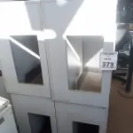 04 ARMÁRIOS BAIXOS COM 01 GAVETA. (NO ESTADO) ATENÇÃO! FAZER A VISITAÇÃO ANTES DE ARREMATAR, NÃO SABEMOS SE FUNCIONA, LEILÃO NÃO TEM GARANTIA E NEM DEVOLUÇÃO, SUJEITO A POSSÍVEIS AVARIAS VISÍVEIS/OCULTAS E/OU AUSÊNCIA DE COMPONENTES.