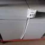 02 ARMÁRIOS PARA CPU COM 01 PORTA E 01 GAVETA. (NO ESTADO) ATENÇÃO! FAZER A VISITAÇÃO ANTES DE ARREMATAR, NÃO SABEMOS SE FUNCIONA, LEILÃO NÃO TEM GARANTIA E NEM DEVOLUÇÃO, SUJEITO A POSSÍVEIS AVARIAS VISÍVEIS/OCULTAS E/OU AUSÊNCIA DE COMPONENTES.