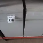 02 ARMÁRIOS PARA CPU COM 01 PORTA E 01 GAVETA. (NO ESTADO) ATENÇÃO! FAZER A VISITAÇÃO ANTES DE ARREMATAR, NÃO SABEMOS SE FUNCIONA, LEILÃO NÃO TEM GARANTIA E NEM DEVOLUÇÃO, SUJEITO A POSSÍVEIS AVARIAS VISÍVEIS/OCULTAS E/OU AUSÊNCIA DE COMPONENTES.