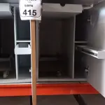 02 ARMÁRIOS PARA CPU COM 01 PORTA E 01 GAVETA. (NO ESTADO) ATENÇÃO! FAZER A VISITAÇÃO ANTES DE ARREMATAR, NÃO SABEMOS SE FUNCIONA, LEILÃO NÃO TEM GARANTIA E NEM DEVOLUÇÃO, SUJEITO A POSSÍVEIS AVARIAS VISÍVEIS/OCULTAS E/OU AUSÊNCIA DE COMPONENTES.