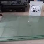 04 VIDROS DE 0,64 CM EM FORMA TRAPEZOIDAL. (NO ESTADO) ATENÇÃO! FAZER A VISITAÇÃO ANTES DE ARREMATAR, NÃO SABEMOS SE FUNCIONA, LEILÃO NÃO TEM GARANTIA E NEM DEVOLUÇÃO, SUJEITO A POSSÍVEIS AVARIAS VISÍVEIS/OCULTAS E/OU AUSÊNCIA DE COMPONENTES.