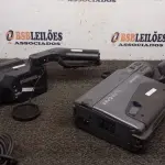 02 FILMADORAS ANTIGAS MARCAS SHARP E NATIONAL. (NO ESTADO) ATENÇÃO! FAZER A VISITAÇÃO ANTES DE ARREMATAR, NÃO SABEMOS SE FUNCIONA, LEILÃO NÃO TEM GARANTIA E NEM DEVOLUÇÃO, SUJEITO A POSSÍVEIS AVARIAS VISÍVEIS/OCULTAS E/OU AUSÊNCIA DE COMPONENTES.