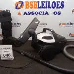 01 ASPIRADOR DE PÓ 220V MARCA ELECTROLUX E 01 BOTA ORTOPÉDICA MARCA MERCUR. (NO ESTADO) ATENÇÃO! FAZER A VISITAÇÃO ANTES DE ARREMATAR, NÃO SABEMOS SE FUNCIONA, LEILÃO NÃO TEM GARANTIA E NEM DEVOLUÇÃO, SUJEITO A POSSÍVEIS AVARIAS VISÍVEIS/OCULTAS E/OU AUSÊNCIA DE COMPONENTES.