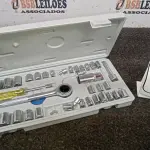 01 KIT DE CHAVE CATRACA COM JOGO DE BITS E CASE. (NO ESTADO) ATENÇÃO! FAZER A VISITAÇÃO ANTES DE ARREMATAR, NÃO SABEMOS SE FUNCIONA, LEILÃO NÃO TEM GARANTIA E NEM DEVOLUÇÃO, SUJEITO A POSSÍVEIS AVARIAS VISÍVEIS/OCULTAS E/OU AUSÊNCIA DE COMPONENTES.