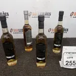 04 GARRAFAS DE HIDROMEL DE 500ML DE SABORES DIVERSOS MARCA PHILIP MEAD. (NO ESTADO) ATENÇÃO! FAZER A VISITAÇÃO ANTES DE ARREMATAR, NÃO SABEMOS SE FUNCIONA, LEILÃO NÃO TEM GARANTIA E NEM DEVOLUÇÃO, SUJEITO A POSSÍVEIS AVARIAS VISÍVEIS/OCULTAS E/OU AUSÊNCIA DE COMPONENTES.