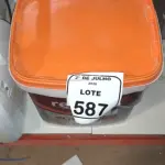 01 BALDE DE SELADOR 16L MARCA RENOCRIL. (NO ESTADO) ATENÇÃO! FAZER A VISITAÇÃO ANTES DE ARREMATAR, NÃO SABEMOS SE FUNCIONA, LEILÃO NÃO TEM GARANTIA E NEM DEVOLUÇÃO, SUJEITO A POSSÍVEIS AVARIAS VISÍVEIS/OCULTAS E/OU AUSÊNCIA DE COMPONENTES.