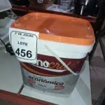 01 BALDE DE TINTA ECONÔMICA 16L NA COR BRANCO NEVE MARCA RENOCRIL. (NO ESTADO) ATENÇÃO! FAZER A VISITAÇÃO ANTES DE ARREMATAR, NÃO SABEMOS SE FUNCIONA, LEILÃO NÃO TEM GARANTIA E NEM DEVOLUÇÃO, SUJEITO A POSSÍVEIS AVARIAS VISÍVEIS/OCULTAS E/OU AUSÊNCIA DE COMPONENTES.