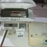 02 BALANÇAS PEDIÁTRICAS. (NO ESTADO) ATENÇÃO! FAZER A VISITAÇÃO ANTES DE ARREMATAR, NÃO SABEMOS SE FUNCIONA, LEILÃO NÃO TEM GARANTIA E NEM DEVOLUÇÃO, SUJEITO A POSSÍVEIS AVARIAS VISÍVEIS/OCULTAS E/OU AUSÊNCIA DE COMPONENTES.