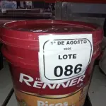01 BALDE DE TINTA DE PISOS ACRÍLICO PREMIUM 18LNA COR VERMELHO SEGURANÇA FOSCO MARCA RENNER.  (NO ESTADO) ATENÇÃO! FAZER A VISITAÇÃO ANTES DE ARREMATAR, NÃO SABEMOS SE FUNCIONA, LEILÃO NÃO TEM GARANTIA E NEM DEVOLUÇÃO, SUJEITO A POSSÍVEIS AVARIAS VISÍVEIS/OCULTAS E/OU AUSÊNCIA DE COMPONENTES.