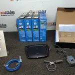 05 ROUTERS DE BANDA LARGA MARCA CISCO. (NO ESTADO) ATENÇÃO! FAZER A VISITAÇÃO ANTES DE ARREMATAR, NÃO SABEMOS SE FUNCIONA, LEILÃO NÃO TEM GARANTIA E NEM DEVOLUÇÃO, SUJEITO A POSSÍVEIS AVARIAS VISÍVEIS/OCULTAS E/OU AUSÊNCIA DE COMPONENTES.