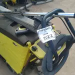 01 MÁQUINA DE LAVAR PISO INDUSTRIAL MODELO BD 530 MARCA KARCHER. (NO ESTADO) ATENÇÃO! FAZER A VISITAÇÃO ANTES DE ARREMATAR, NÃO SABEMOS SE FUNCIONA, LEILÃO NÃO TEM GARANTIA E NEM DEVOLUÇÃO, SUJEITO A POSSÍVEIS AVARIAS VISÍVEIS/OCULTAS E/OU AUSÊNCIA DE COMPONENTES.