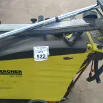 01 MÁQUINA DE LAVAR PISO INDUSTRIAL MODELO BD 530 MARCA KARCHER. (NO ESTADO) ATENÇÃO! FAZER A VISITAÇÃO ANTES DE ARREMATAR, NÃO SABEMOS SE FUNCIONA, LEILÃO NÃO TEM GARANTIA E NEM DEVOLUÇÃO, SUJEITO A POSSÍVEIS AVARIAS VISÍVEIS/OCULTAS E/OU AUSÊNCIA DE COMPONENTES.