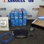 05 ROUTERS DE BANDA LARGA MARCA CISCO. (NO ESTADO) ATENÇÃO! FAZER A VISITAÇÃO ANTES DE ARREMATAR, NÃO SABEMOS SE FUNCIONA, LEILÃO NÃO TEM GARANTIA E NEM DEVOLUÇÃO, SUJEITO A POSSÍVEIS AVARIAS VISÍVEIS/OCULTAS E/OU AUSÊNCIA DE COMPONENTES.