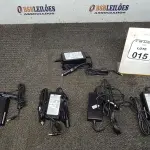 05 FONTES CONVERSOR/ADAPTADOR DE ENERGIA 12V. (NO ESTADO) ATENÇÃO! FAZER A VISITAÇÃO ANTES DE ARREMATAR, NÃO SABEMOS SE FUNCIONA, LEILÃO NÃO TEM GARANTIA E NEM DEVOLUÇÃO, SUJEITO A POSSÍVEIS AVARIAS VISÍVEIS/OCULTAS E/OU AUSÊNCIA DE COMPONENTES.