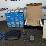 05 ROUTERS DE BANDA LARGA MARCA CISCO. (NO ESTADO) ATENÇÃO! FAZER A VISITAÇÃO ANTES DE ARREMATAR, NÃO SABEMOS SE FUNCIONA, LEILÃO NÃO TEM GARANTIA E NEM DEVOLUÇÃO, SUJEITO A POSSÍVEIS AVARIAS VISÍVEIS/OCULTAS E/OU AUSÊNCIA DE COMPONENTES.