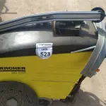 01 MÁQUINA DE LAVAR PISO INDUSTRIAL MODELO BD 530 MARCA KARCHER. (NO ESTADO) ATENÇÃO! FAZER A VISITAÇÃO ANTES DE ARREMATAR, NÃO SABEMOS SE FUNCIONA, LEILÃO NÃO TEM GARANTIA E NEM DEVOLUÇÃO, SUJEITO A POSSÍVEIS AVARIAS VISÍVEIS/OCULTAS E/OU AUSÊNCIA DE COMPONENTES.