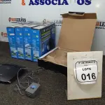 05 ROUTERS DE BANDA LARGA MARCA CISCO. (NO ESTADO) ATENÇÃO! FAZER A VISITAÇÃO ANTES DE ARREMATAR, NÃO SABEMOS SE FUNCIONA, LEILÃO NÃO TEM GARANTIA E NEM DEVOLUÇÃO, SUJEITO A POSSÍVEIS AVARIAS VISÍVEIS/OCULTAS E/OU AUSÊNCIA DE COMPONENTES.