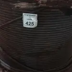 01 CARRETEL COM APROXIMADAMENTE 617M DE FIO 0,35MM PRETO DE ALUMÍNIO15KV BLINDADO PRETO. (NO ESTADO) ATENÇÃO! FAZER A VISITAÇÃO ANTES DE ARREMATAR, NÃO SABEMOS SE FUNCIONA, LEILÃO NÃO TEM GARANTIA E NEM DEVOLUÇÃO, SUJEITO A POSSÍVEIS AVARIAS VISÍVEIS/OCULTAS E/OU AUSÊNCIA DE COMPONENTES.