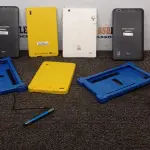 04 TABLETS DE MARCAS E MODELOS DIVERSOS SEM FONTE. (NO ESTADO) ATENÇÃO! FAZER A VISITAÇÃO ANTES DE ARREMATAR, NÃO SABEMOS SE FUNCIONA, LEILÃO NÃO TEM GARANTIA E NEM DEVOLUÇÃO, SUJEITO A POSSÍVEIS AVARIAS VISÍVEIS/OCULTAS E/OU AUSÊNCIA DE COMPONENTES.