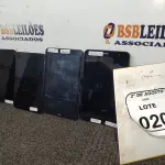 04 TABLETS DE MARCAS E MODELOS DIVERSOS SEM FONTE. (NO ESTADO) ATENÇÃO! FAZER A VISITAÇÃO ANTES DE ARREMATAR, NÃO SABEMOS SE FUNCIONA, LEILÃO NÃO TEM GARANTIA E NEM DEVOLUÇÃO, SUJEITO A POSSÍVEIS AVARIAS VISÍVEIS/OCULTAS E/OU AUSÊNCIA DE COMPONENTES.
