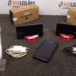 01 POWER BANK E 02 CELULARES. (NO ESTADO) ATENÇÃO! FAZER A VISITAÇÃO ANTES DE ARREMATAR, NÃO SABEMOS SE FUNCIONA, LEILÃO NÃO TEM GARANTIA E NEM DEVOLUÇÃO, SUJEITO A POSSÍVEIS AVARIAS VISÍVEIS/OCULTAS E/OU AUSÊNCIA DE COMPONENTES.