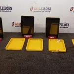 04 TABLETS SEM FONTE. (NO ESTADO) ATENÇÃO! FAZER A VISITAÇÃO ANTES DE ARREMATAR, NÃO SABEMOS SE FUNCIONA, LEILÃO NÃO TEM GARANTIA E NEM DEVOLUÇÃO, SUJEITO A POSSÍVEIS AVARIAS VISÍVEIS/OCULTAS E/OU AUSÊNCIA DE COMPONENTES.