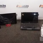 01 NETBOOK E 03 TABLETS DE MARCAS E MODELOS DIVERSOS PARA RETIRADA DE PEÇAS. (NO ESTADO) ATENÇÃO! FAZER A VISITAÇÃO ANTES DE ARREMATAR, NÃO SABEMOS SE FUNCIONA, LEILÃO NÃO TEM GARANTIA E NEM DEVOLUÇÃO, SUJEITO A POSSÍVEIS AVARIAS VISÍVEIS/OCULTAS E/OU AUSÊNCIA DE COMPONENTES.