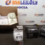 02 IMPRESSORAS TÉRMICAS E 01 CAIXA COM GRANDE QUANTIDADE DE CD VIRGEM MARCA MAXPRINT. (NO ESTADO) ATENÇÃO! FAZER A VISITAÇÃO ANTES DE ARREMATAR, NÃO SABEMOS SE FUNCIONA, LEILÃO NÃO TEM GARANTIA E NEM DEVOLUÇÃO, SUJEITO A POSSÍVEIS AVARIAS VISÍVEIS/OCULTAS E/OU AUSÊNCIA DE COMPONENTES.